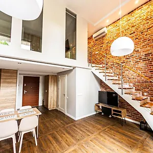 Euro Szafarnia Delux Apartment